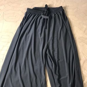 Grey/blue goucho pants